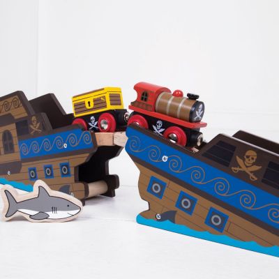 Image 3 of Pirate Train - Bigjigs (£14.99)