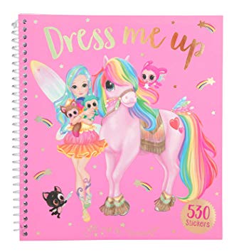 Dress Me Up Ylvi & The Minimoomis (£5.99)